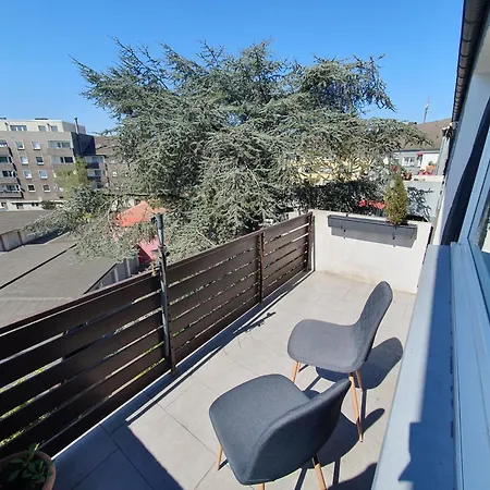 Zentral 2 Apartament *